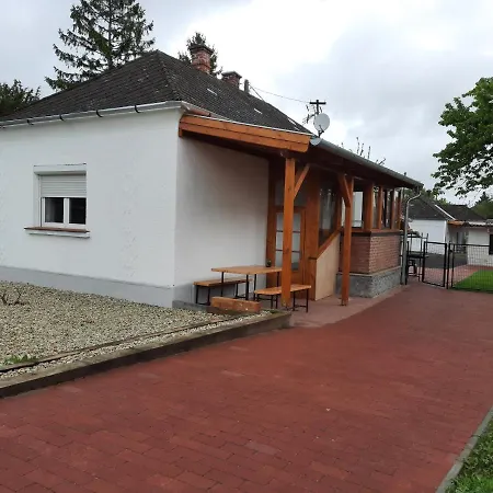 Сasa de vacaciones Linda